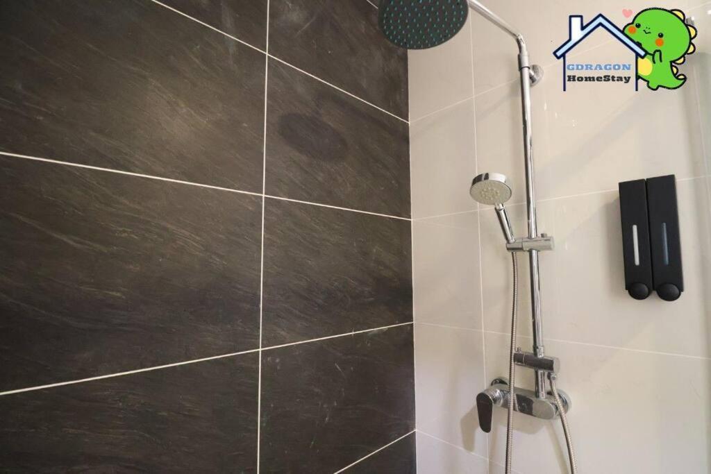 Pangsapuri 4br High Floor Unblock Seaview Danga Bay Lovell By Gdragon Johor Bahru